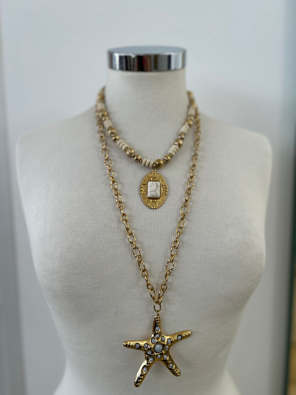 Collana stella marina + medaglione beige