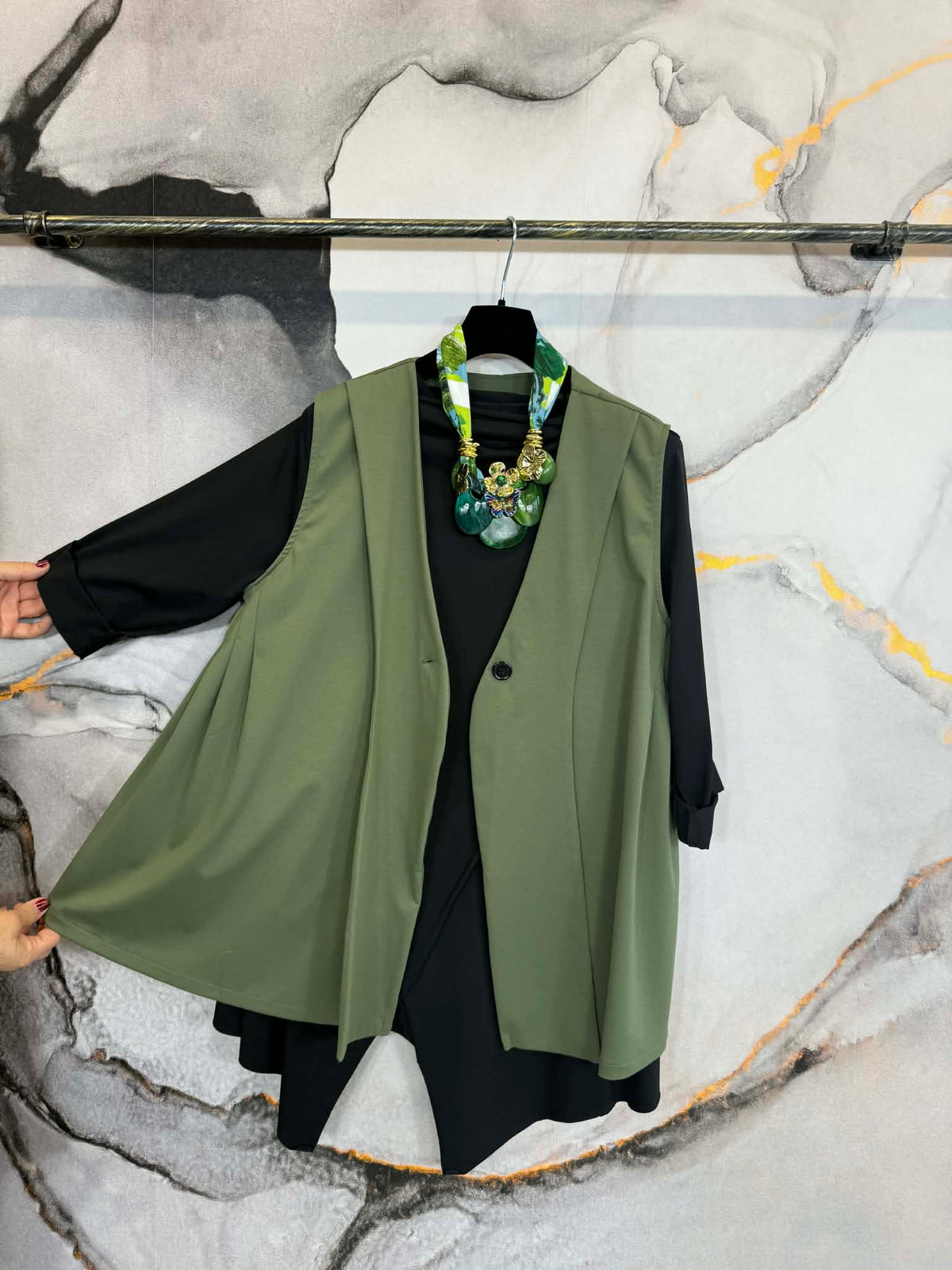 Miris Vest