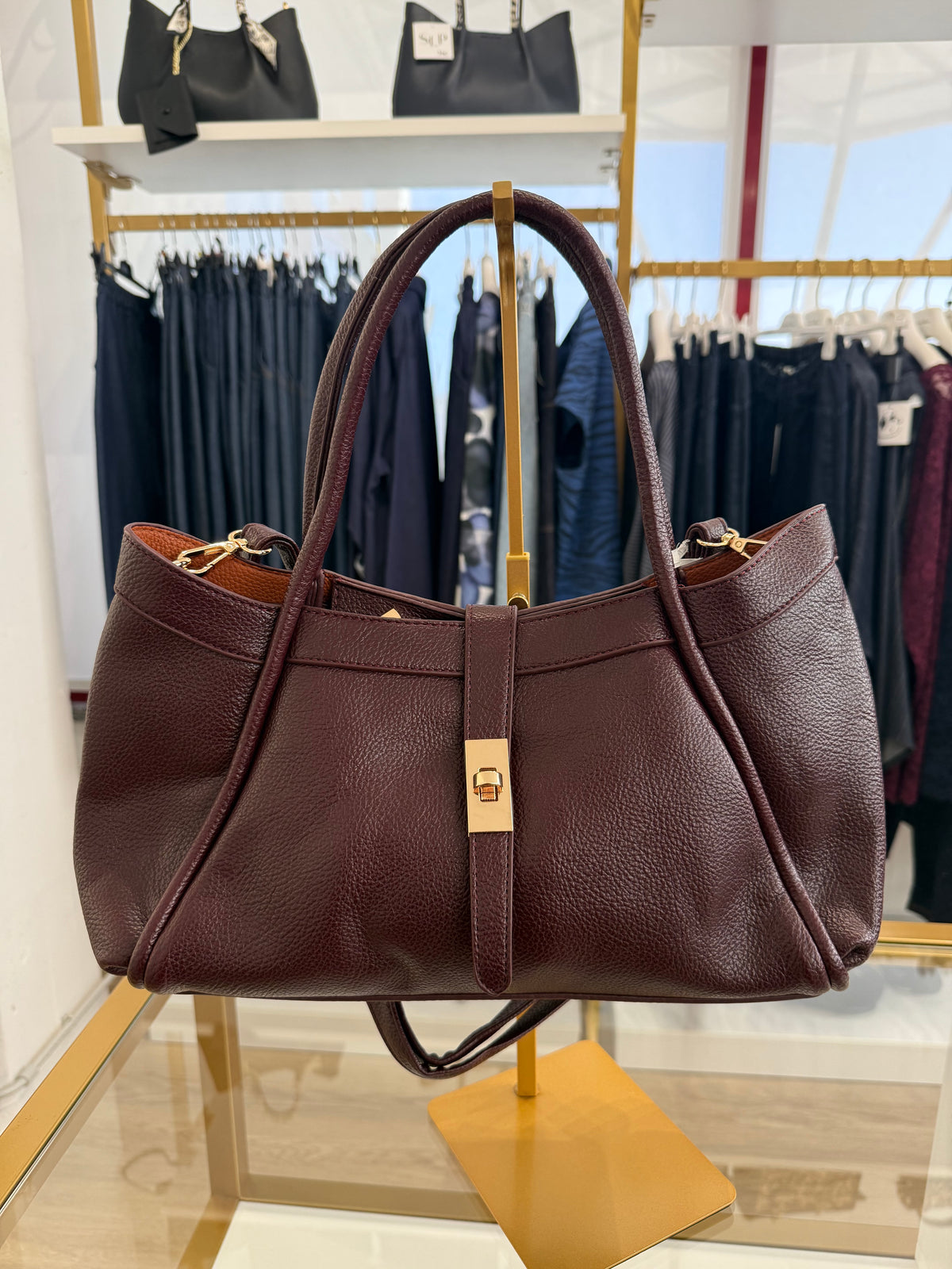 Borsa ecopelle con fibbia oro