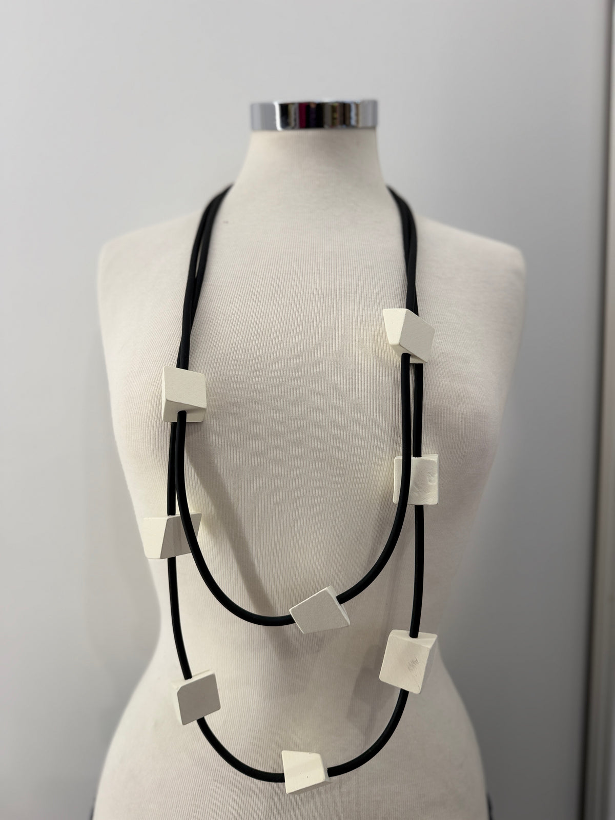Collana cubi