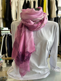 Abstract scarf