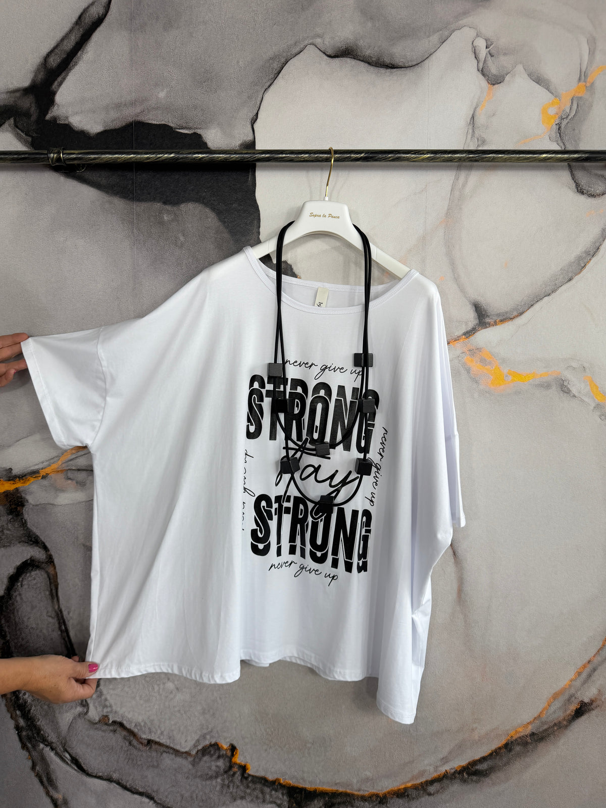 T-Shirt Strong
