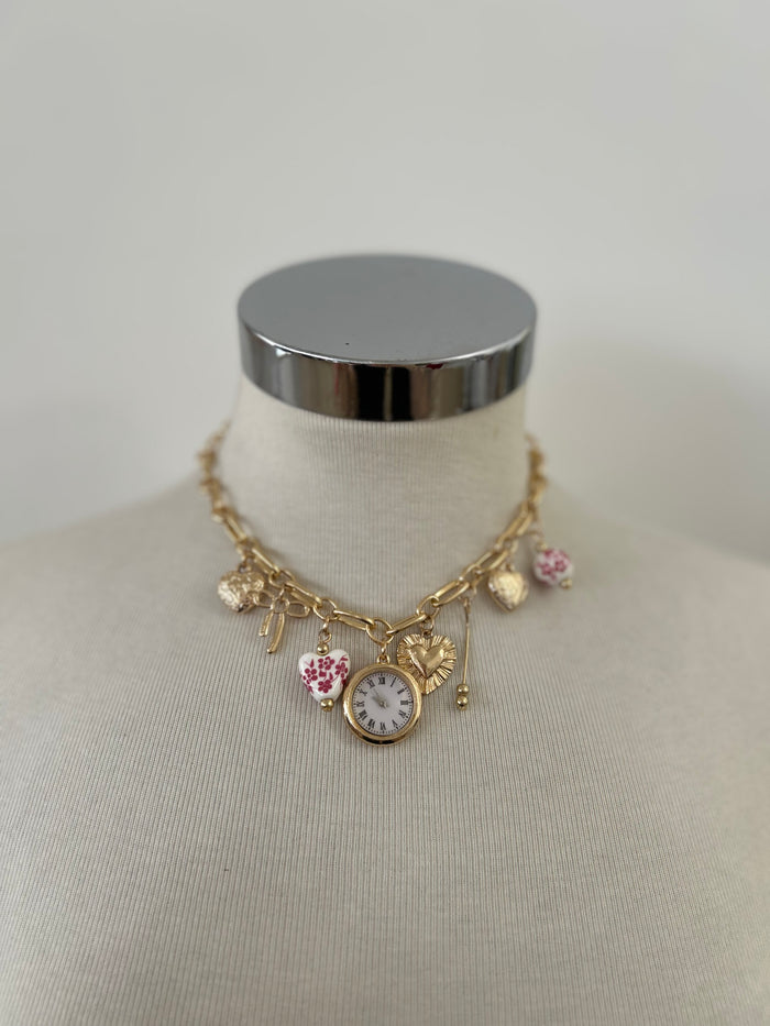 Collana orologio con cuori bianchi