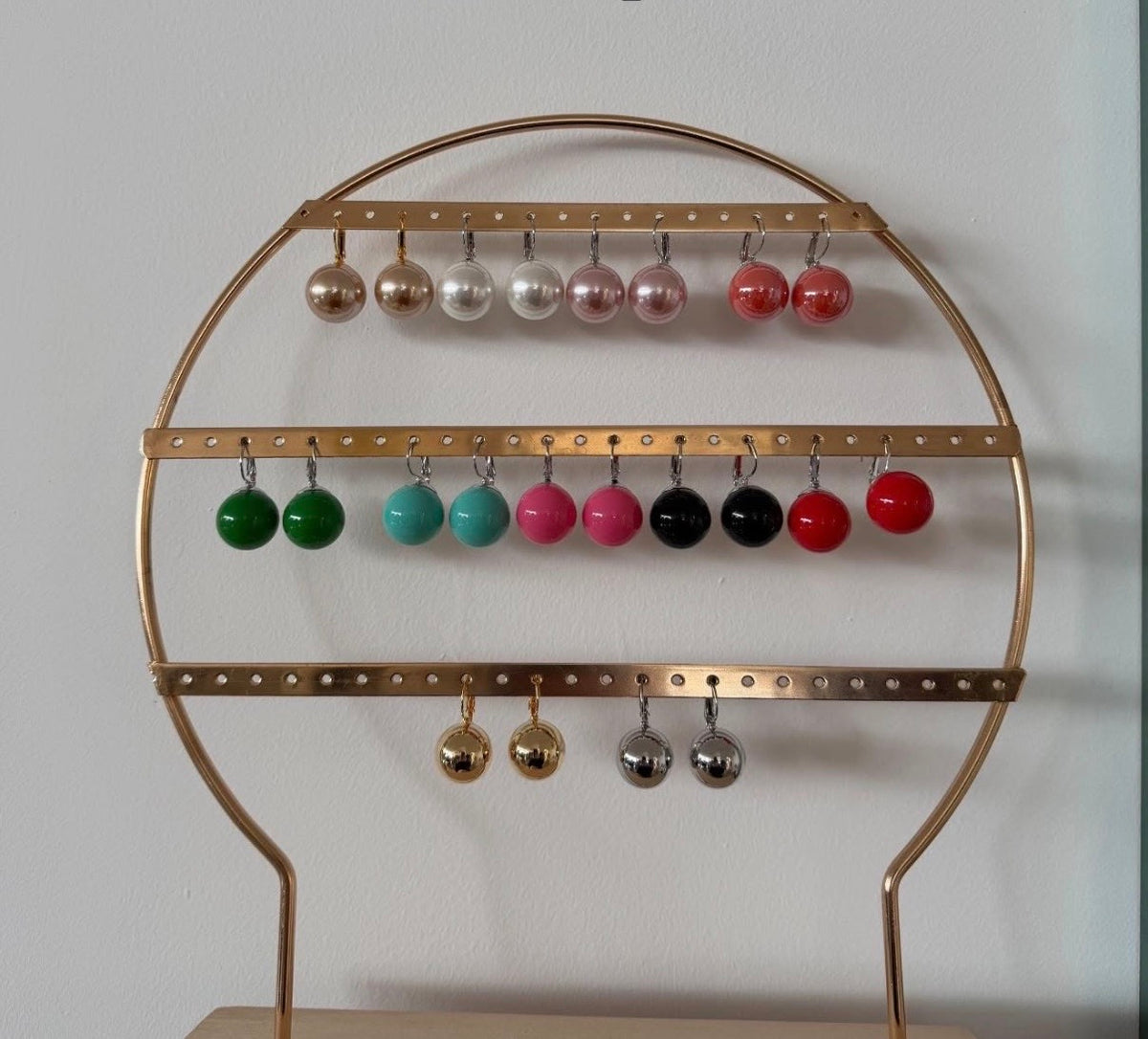 Colored Pearl Earring