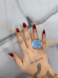 Square stretch ring