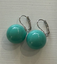 Colored Pearl Earring