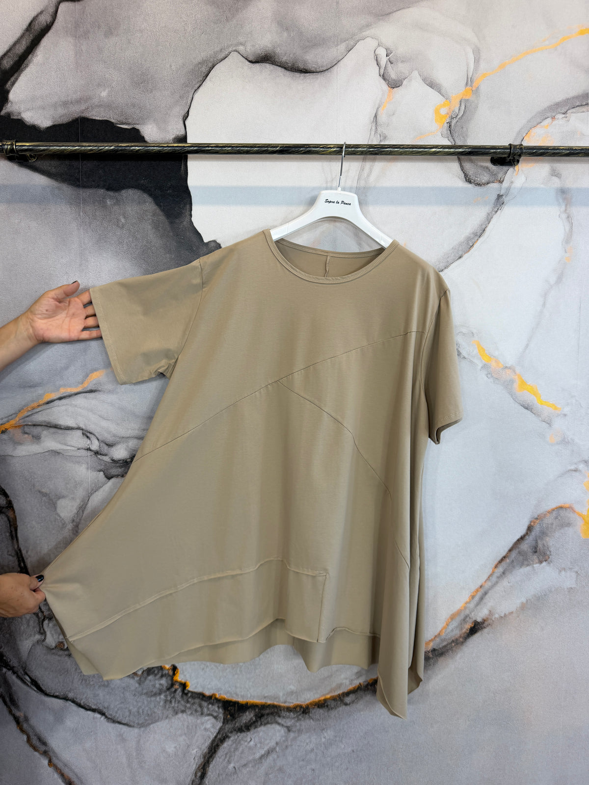 T-Shirt Ada