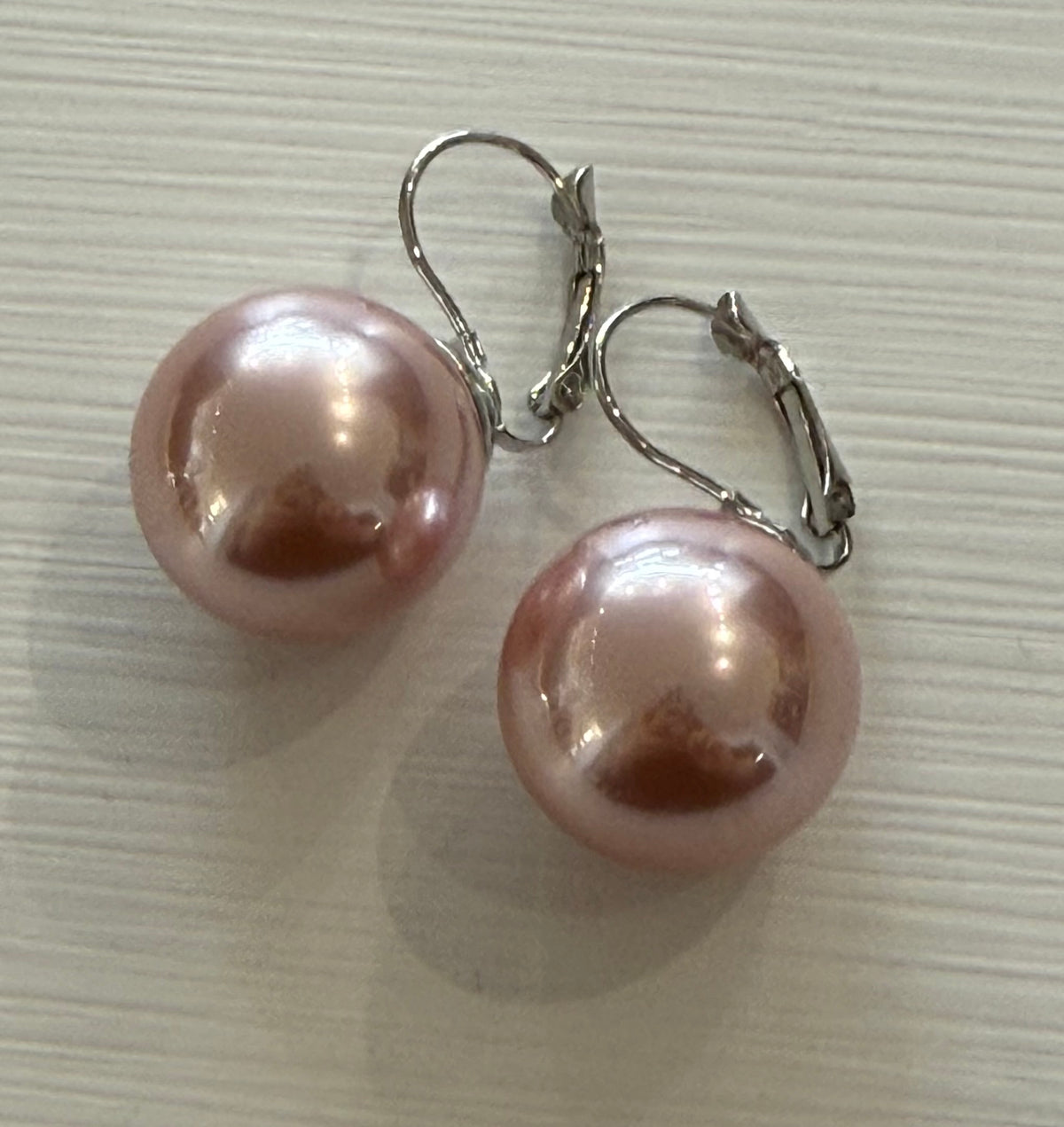 Colored Pearl Earring