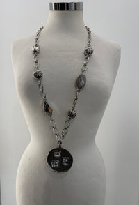 Collana medaglione rigato