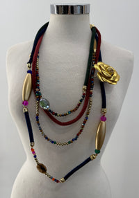 Collana fili velluto con rosellina