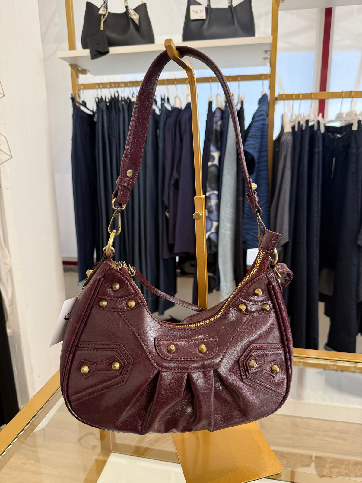 Borsa piccola con borchie