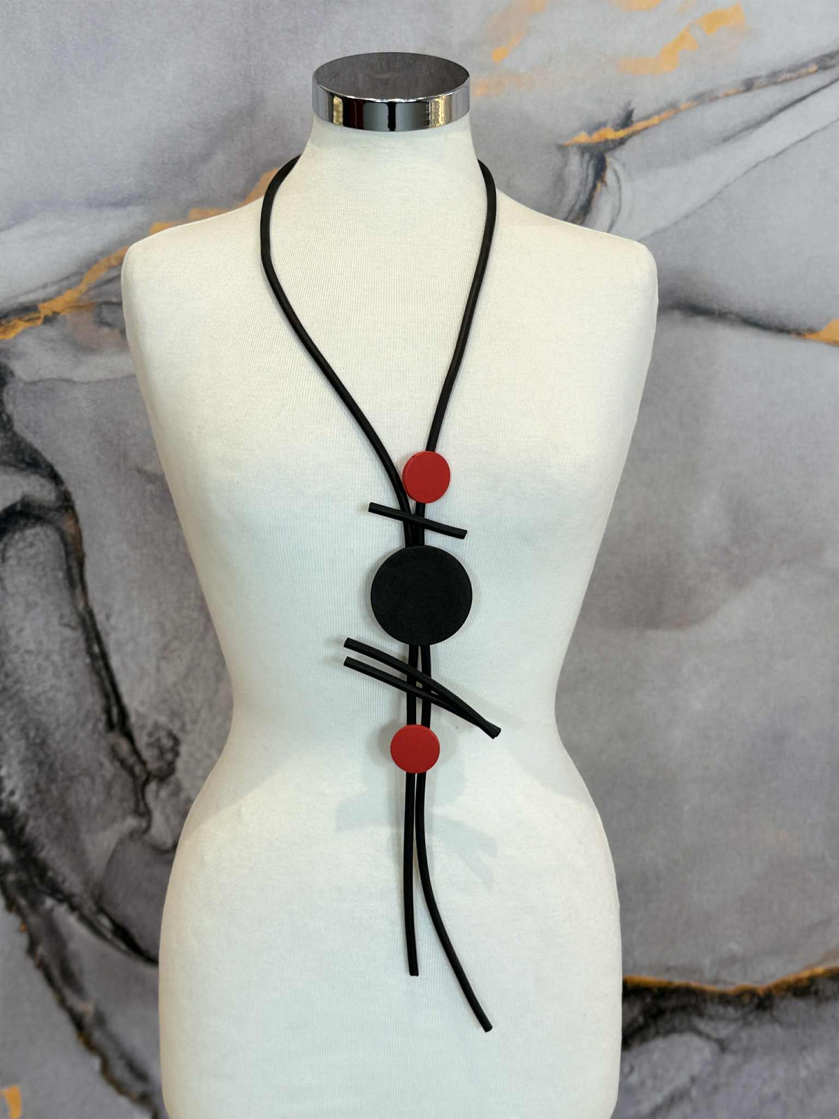 Collana in gomma con dischi Neri e Rossi