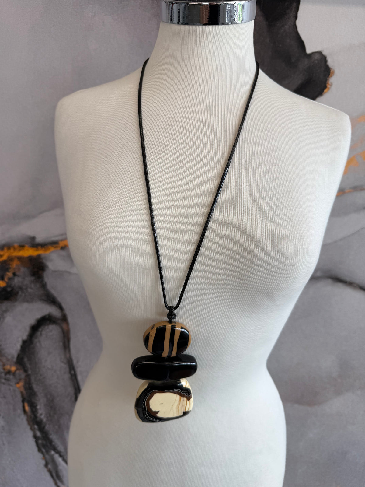Marble effect stone necklace