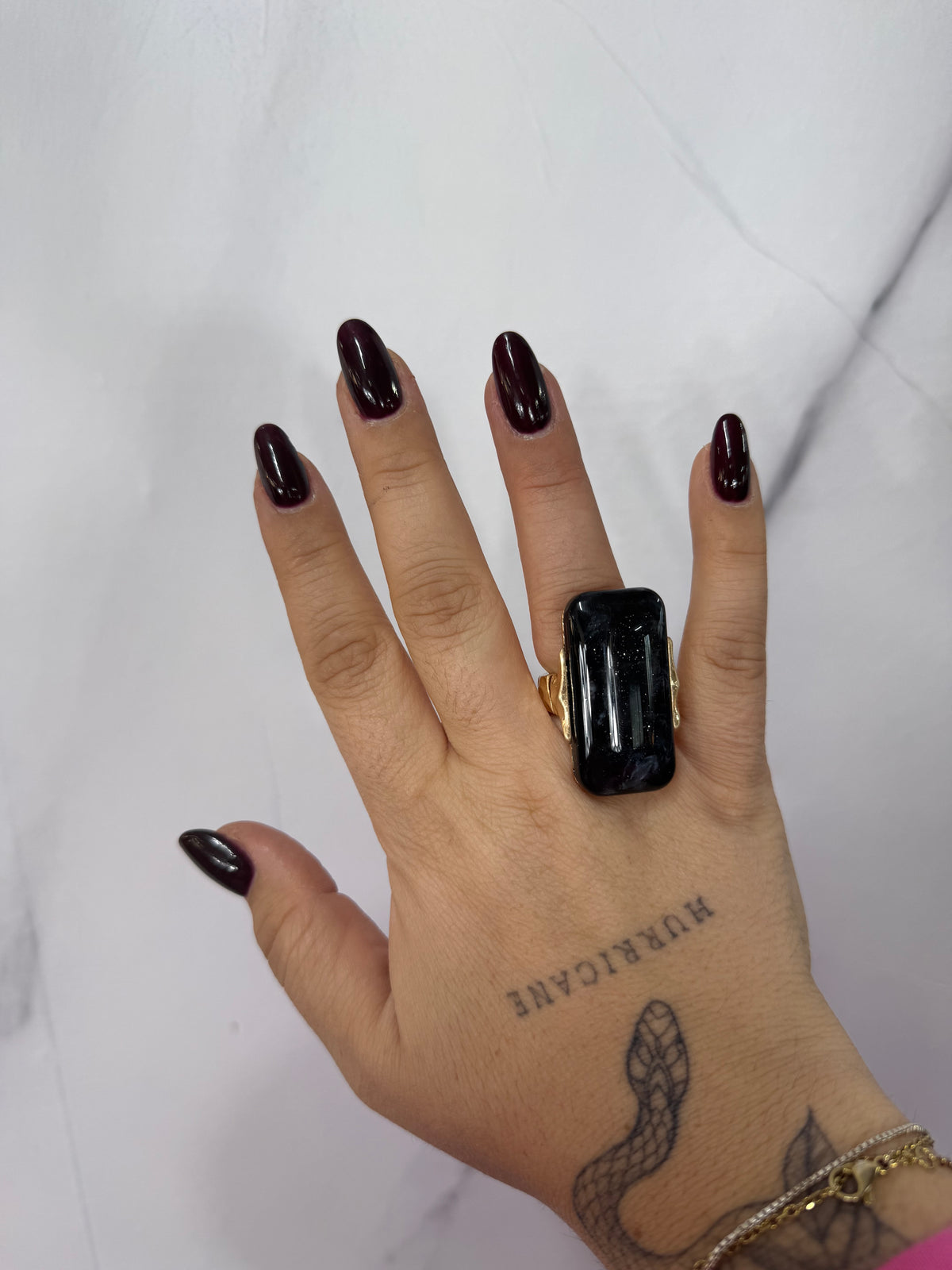 Anello pietra rettangolare nera