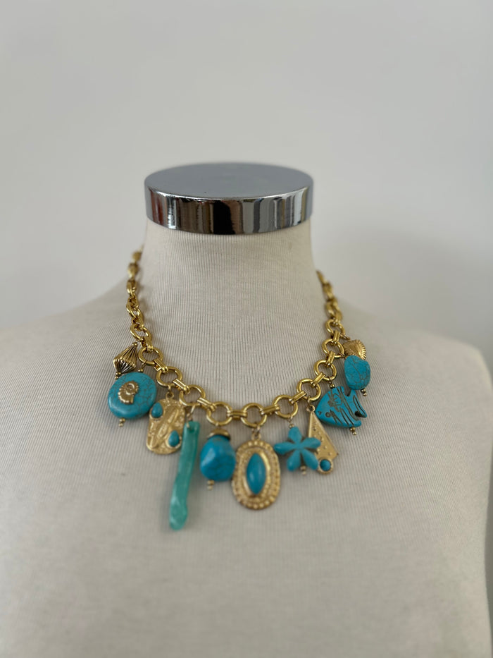 Collana ciondoli con pesciolino turchese