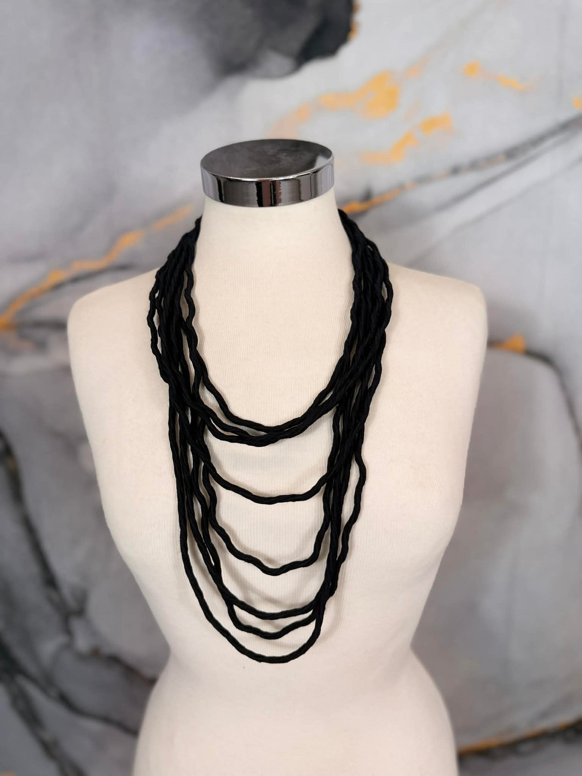 Black elasticated strand necklace