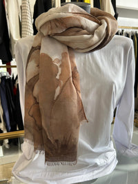 Abstract scarf