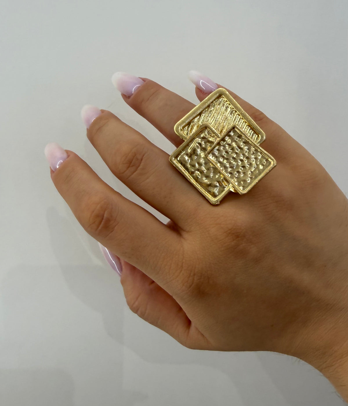 Anello quadrati martellati elasticizzato