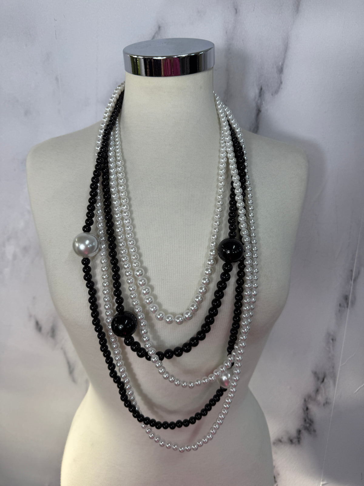 Collana perle perlate e nere