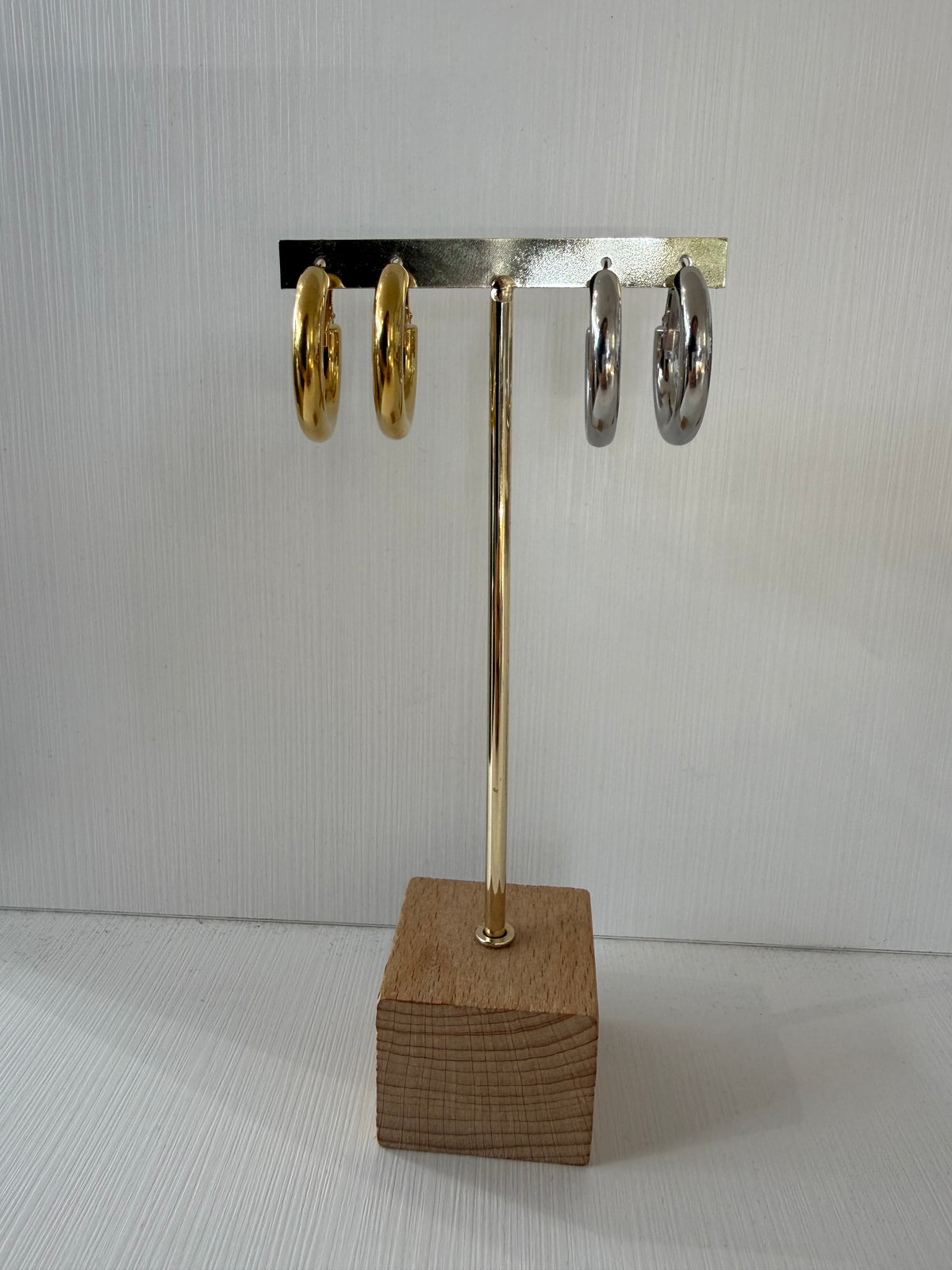 Medium-small thin hoop earring