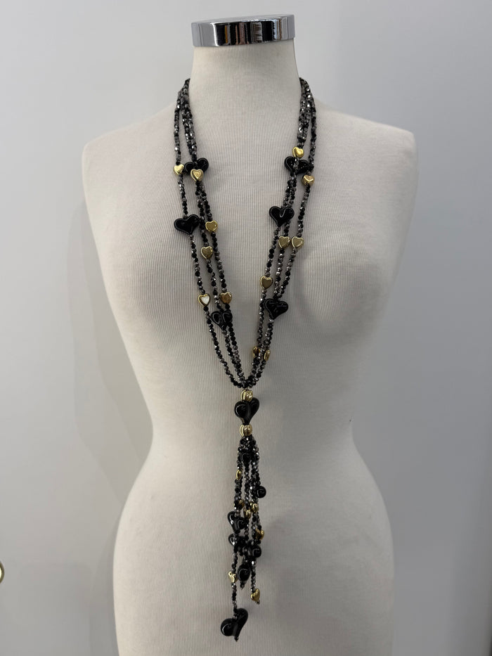 Collana fili luminosi e cuoricini nera