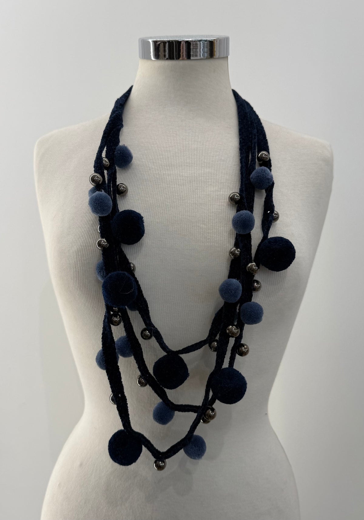Collana ponpon
