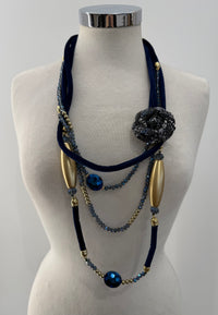 Collana fili velluto con rosellina