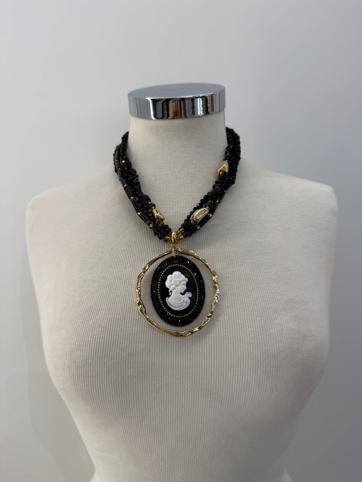 Collana cameo