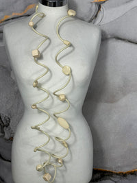 Solid color spring necklace