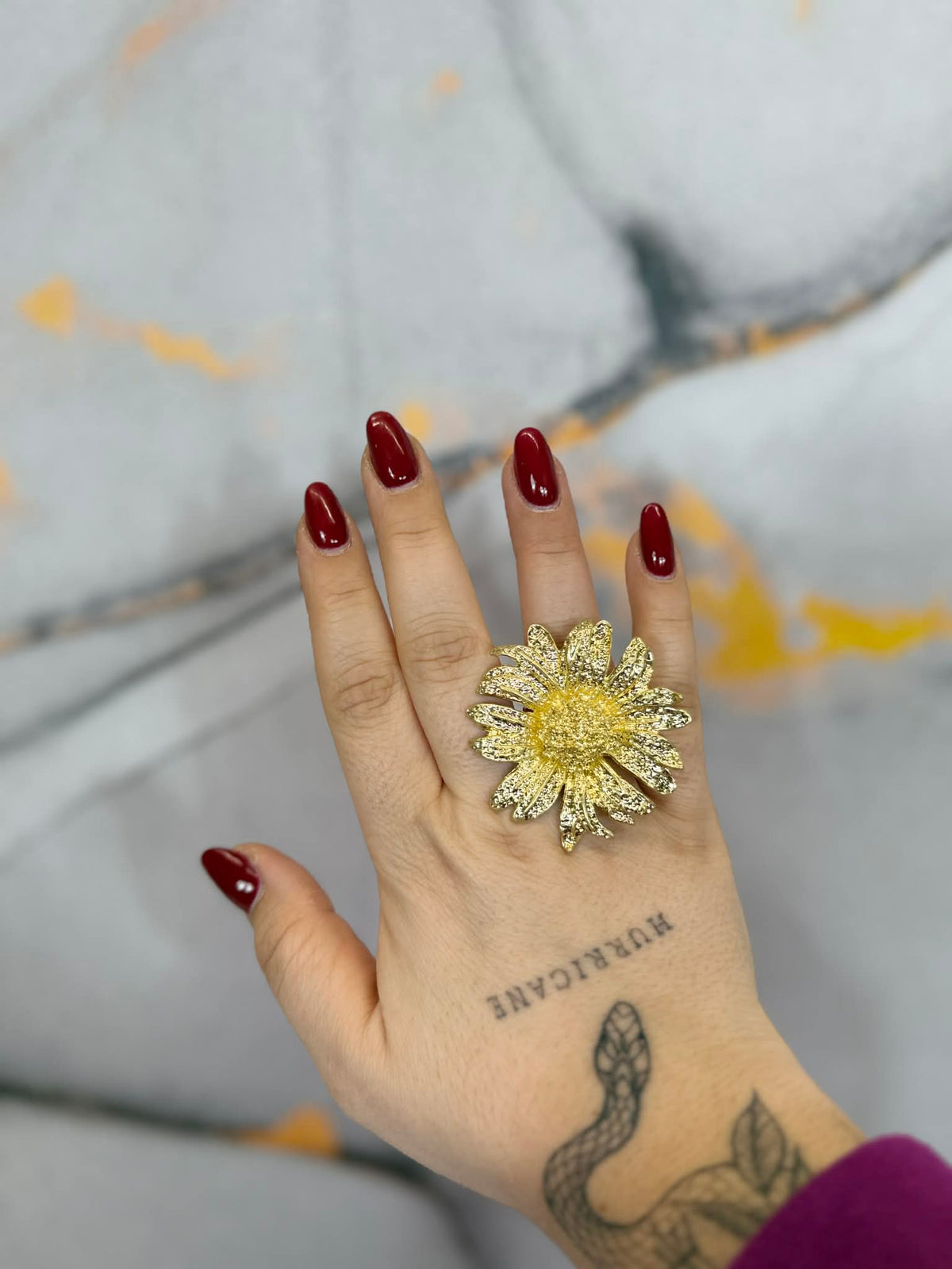 Large flower stretch ring