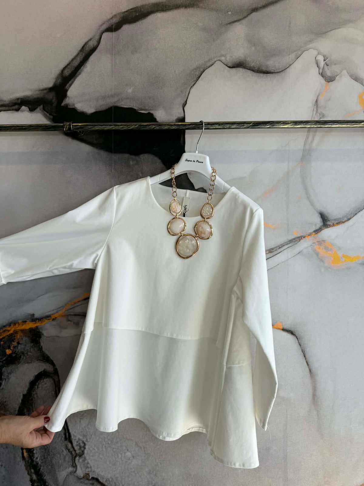 Valeria Jersey