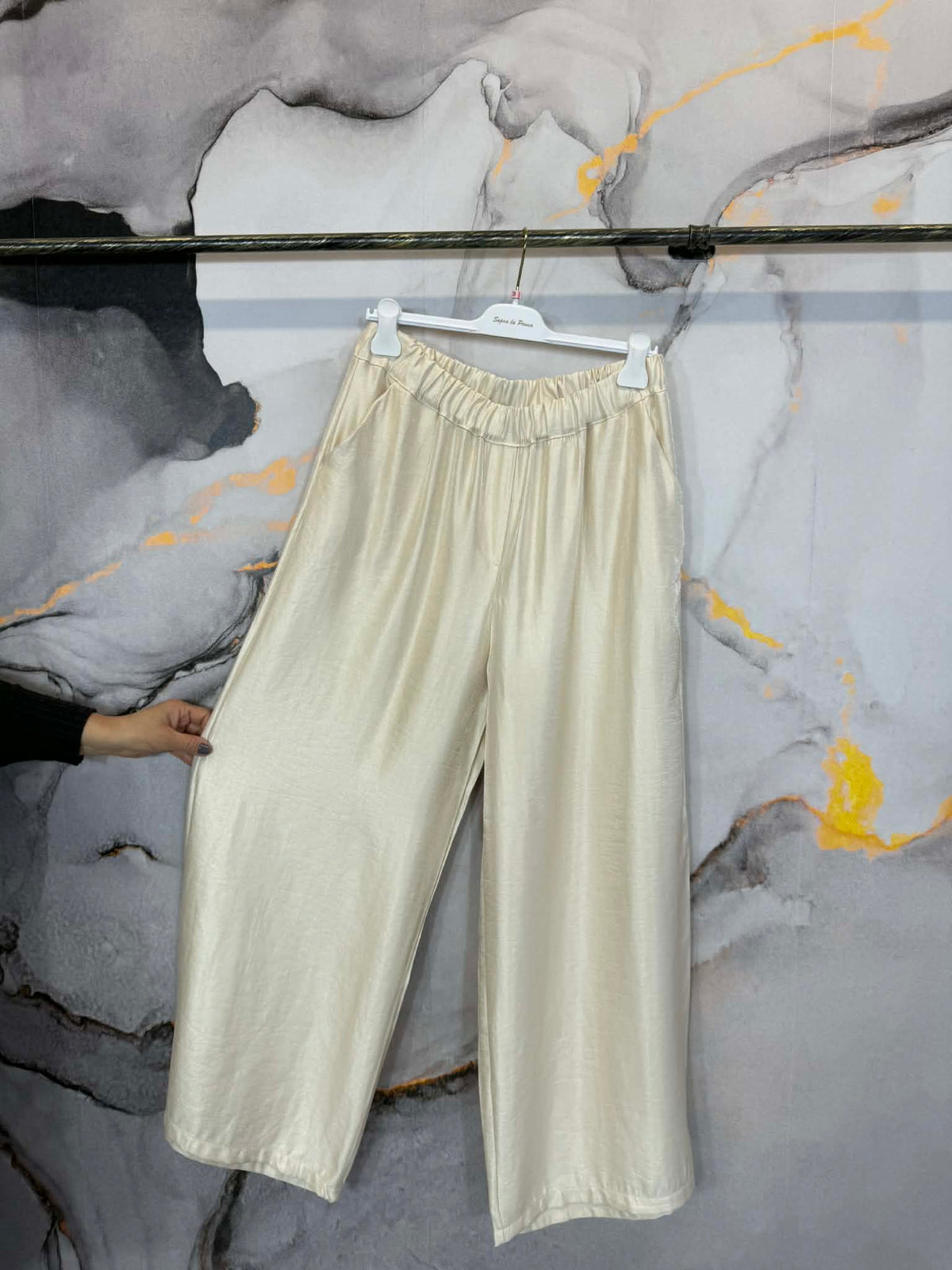 Pantalone Eddy, DI FLO E POI