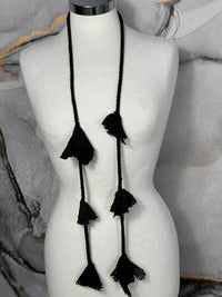 Collana corda e nappine