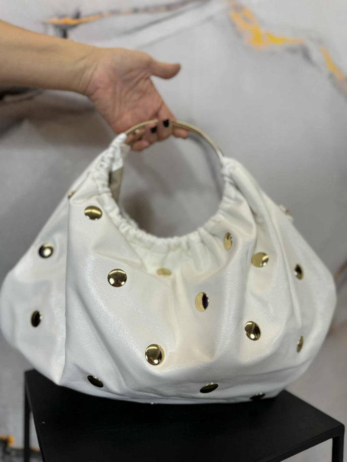 Mezzaluna con borchie